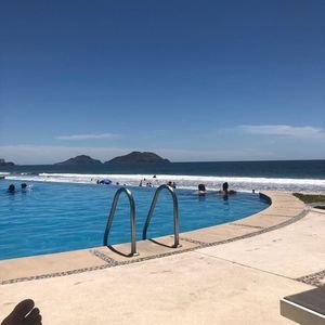 Meet your Posher, Leonardo